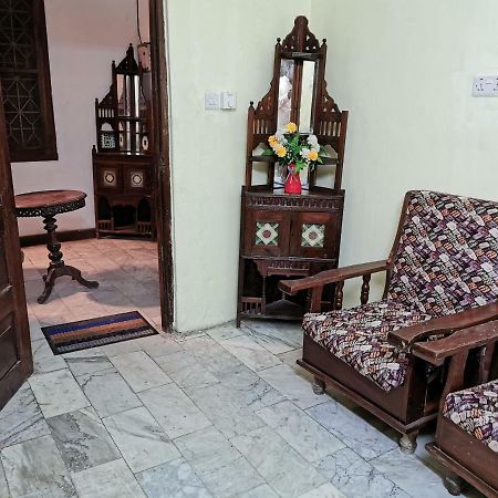 Crown Hotel Zanzibar Zewnętrze zdjęcie