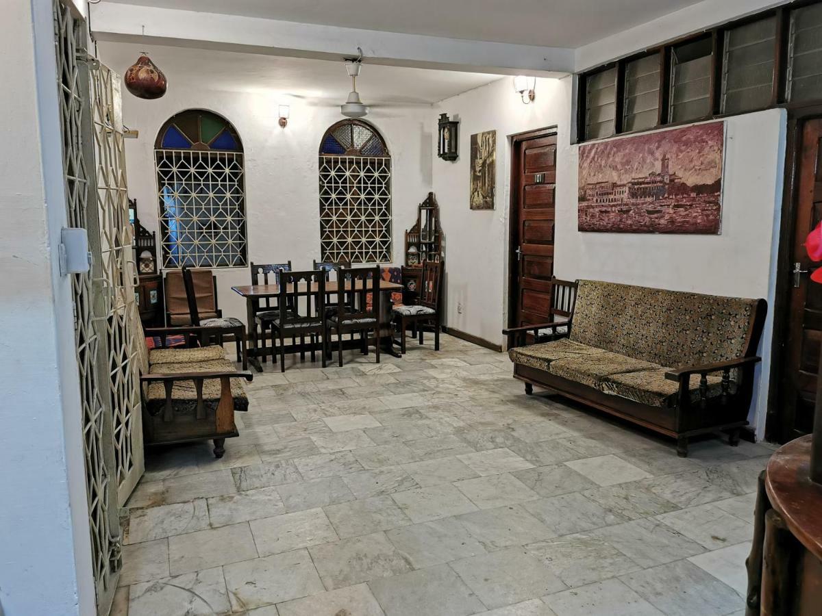 Crown Hotel Zanzibar Zewnętrze zdjęcie