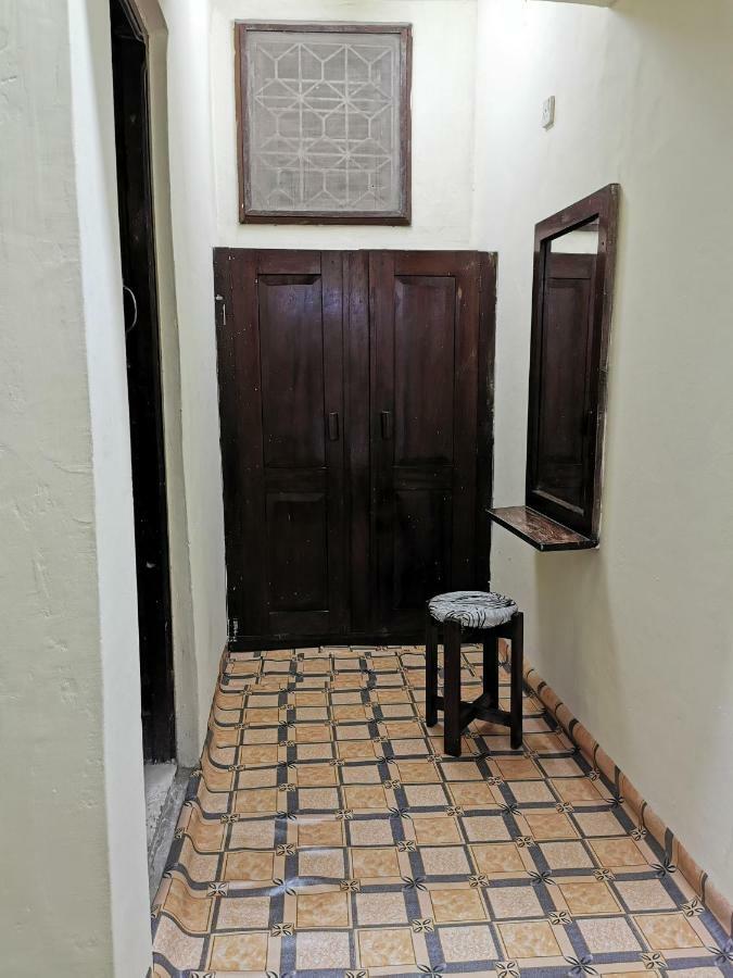 Crown Hotel Zanzibar Zewnętrze zdjęcie
