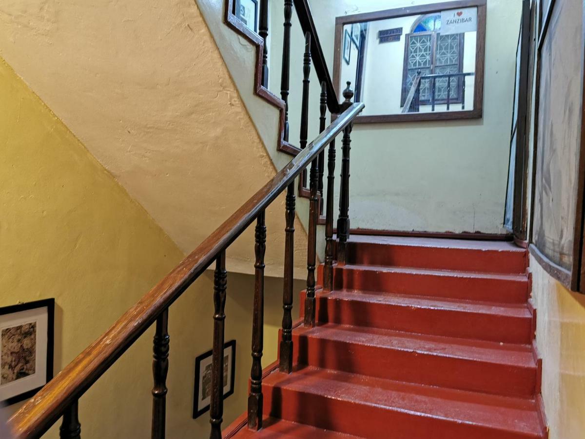 Crown Hotel Zanzibar Zewnętrze zdjęcie