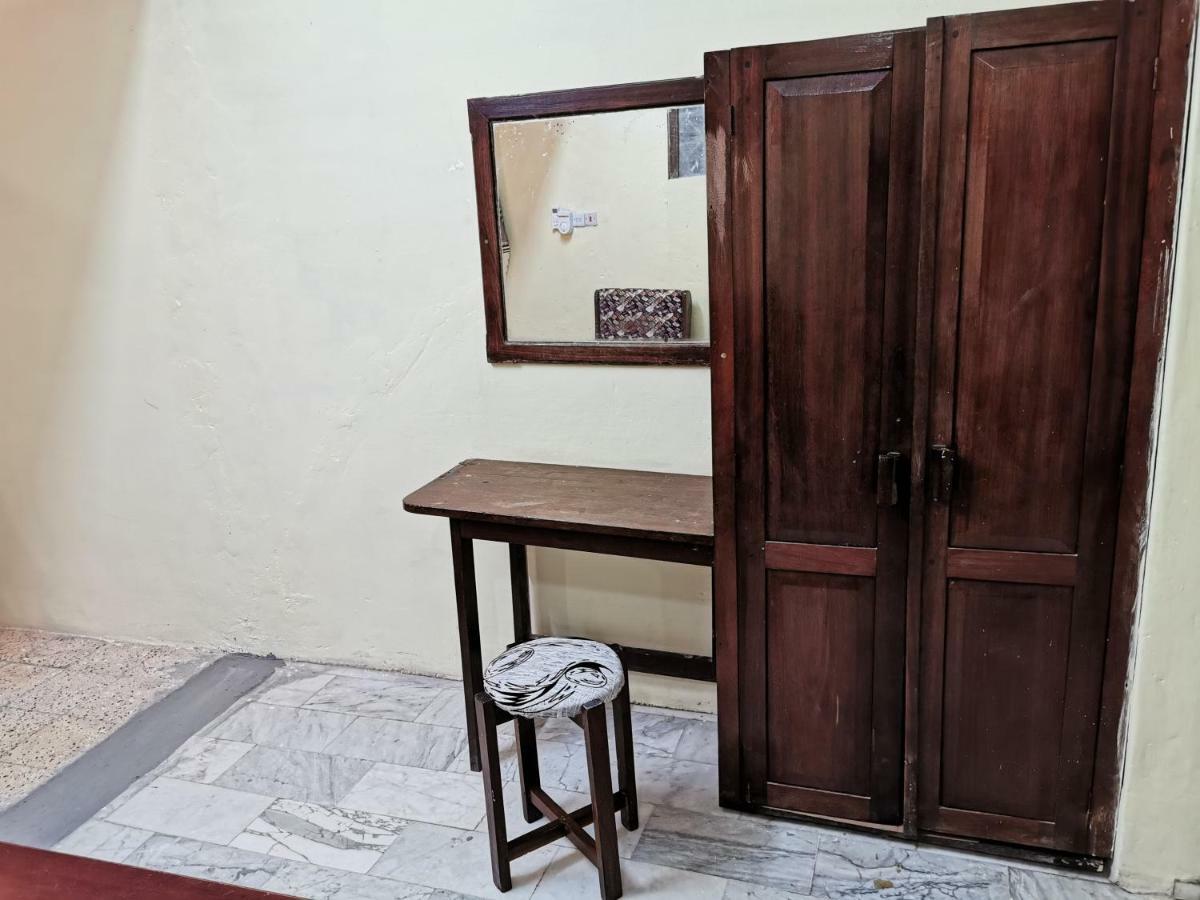 Crown Hotel Zanzibar Zewnętrze zdjęcie