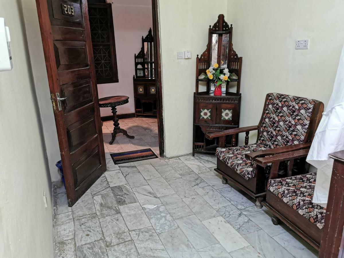 Crown Hotel Zanzibar Zewnętrze zdjęcie