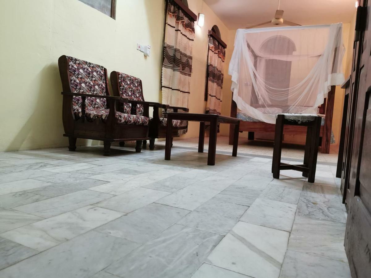 Crown Hotel Zanzibar Zewnętrze zdjęcie